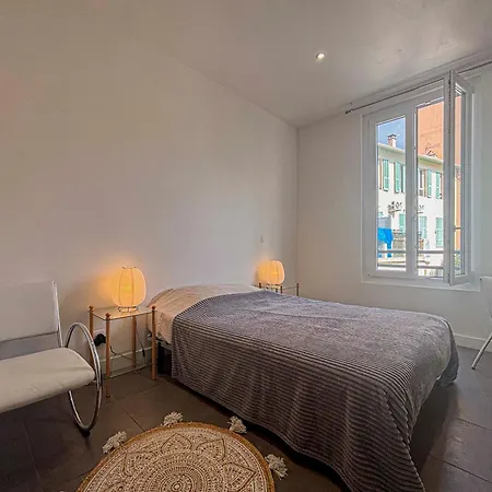 Urban Chic - 3 Pers, Wifi, Parking Apartament